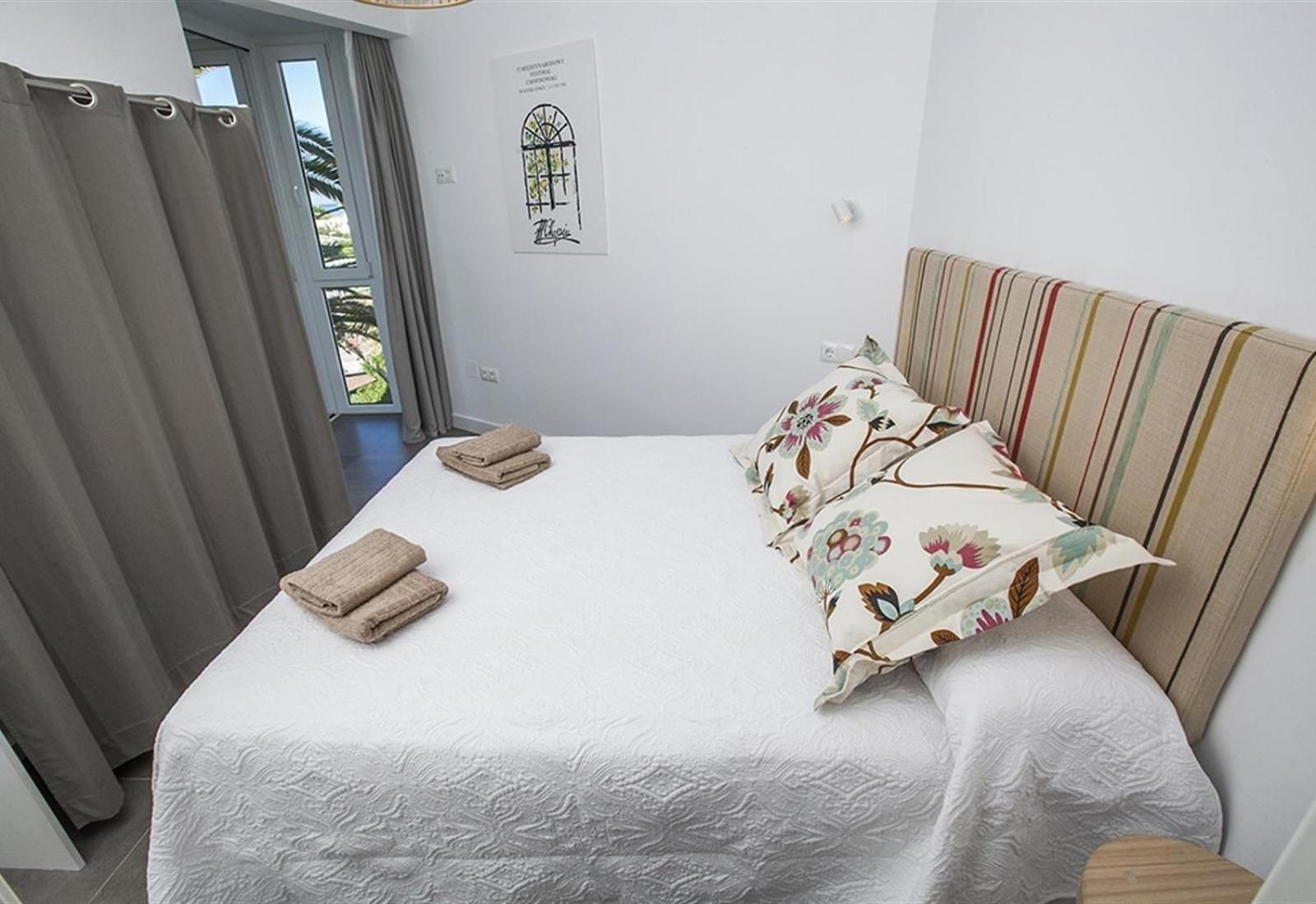 Super Front Line Modern New Apartm Nerja Ngoại thất bức ảnh